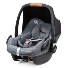 Joolz Hub+ Gorgeous Grey 29 Joolz Hub+ Gorgeous Grey -Baby Products Series Joolz x Maxi Cosi car seat perspective Sun hood up Grey HR 37063809 adb8 4e73 a273 88cb14c2ad8c