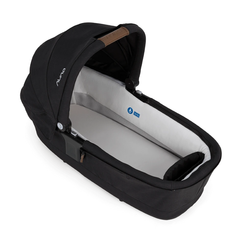 Nuna Triv Next URBN Bundle - Caviar 17 Nuna Triv Next URBN Bundle - Caviar - Image 15